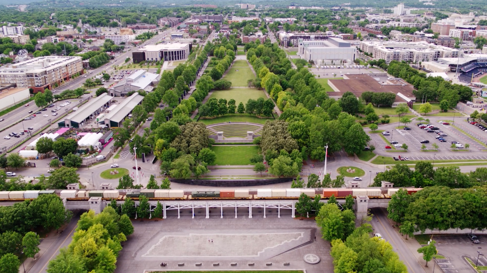 Paseo por el Parque Estatal Bicentenario Capitol Mall