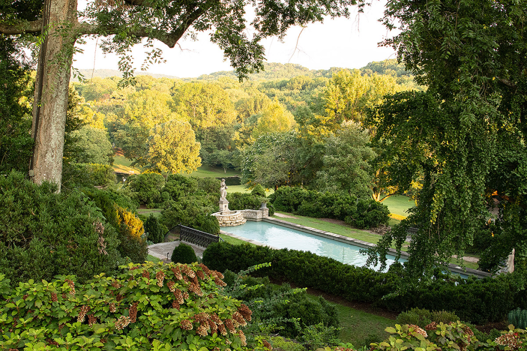 Tour Cheekwood Estate and Botanical Gardens