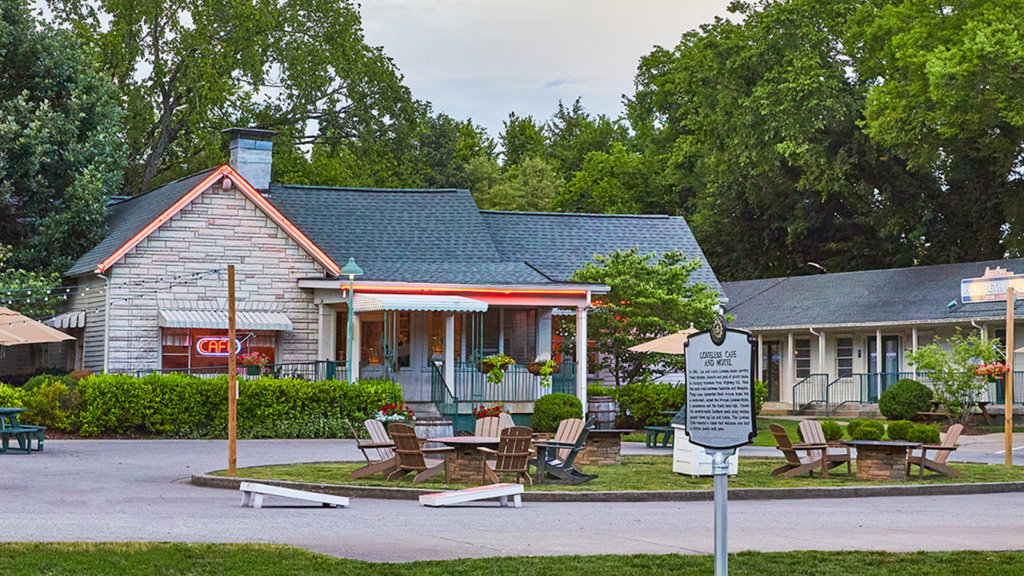 Dine at the Loveless Cafe